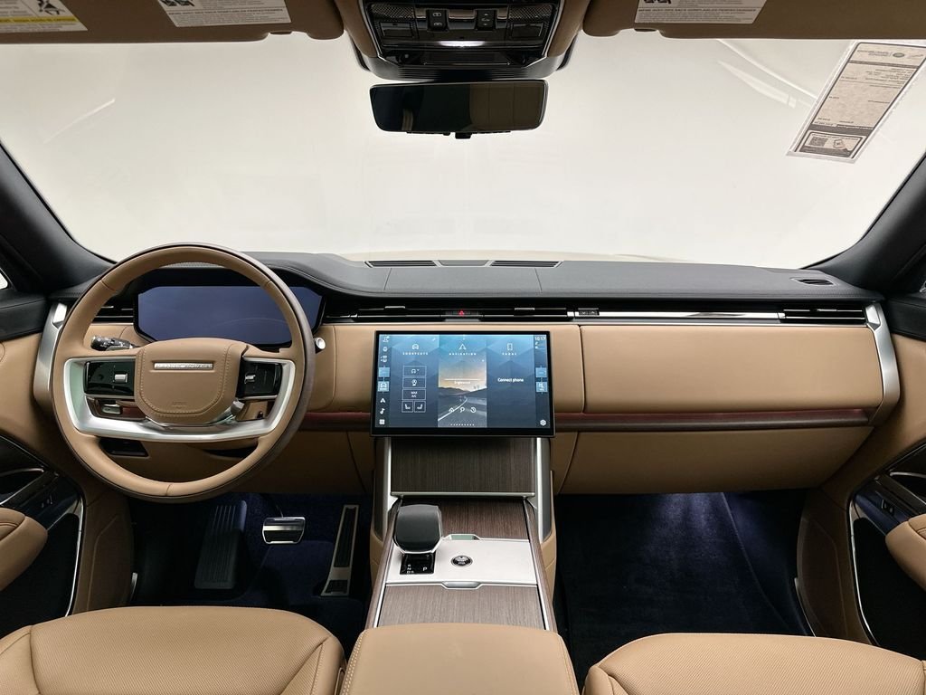 New 2026 Sunset Gold SV Bespoke Ultra Metallic Gloss Land Rover SE image 8