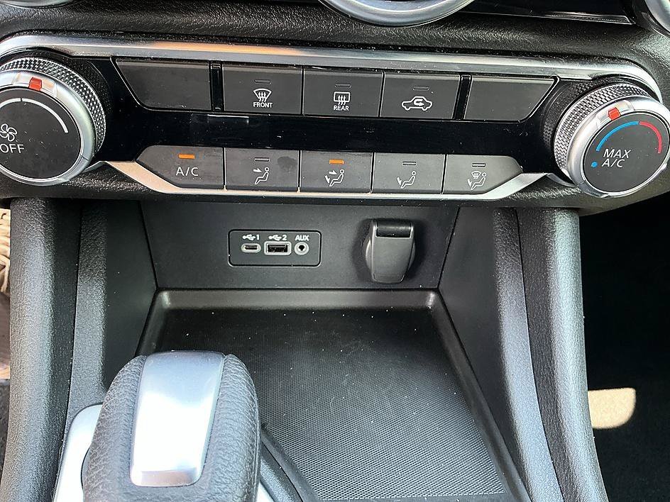 Used 2023 Electric Blue Metallic Nissan SV image 19