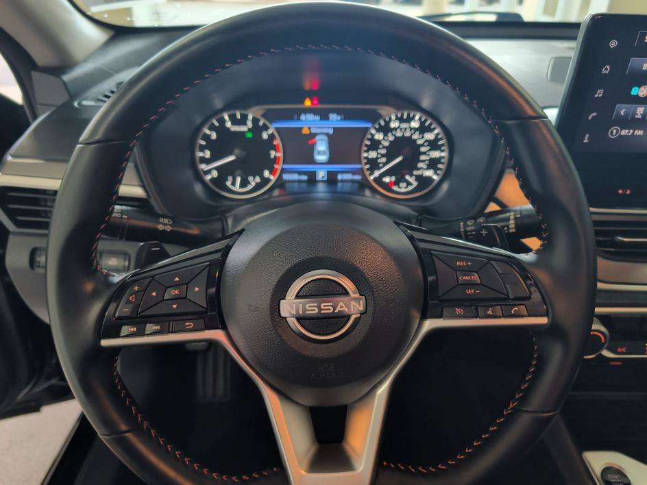 Used 2026 Super Black Nissan SR image 18