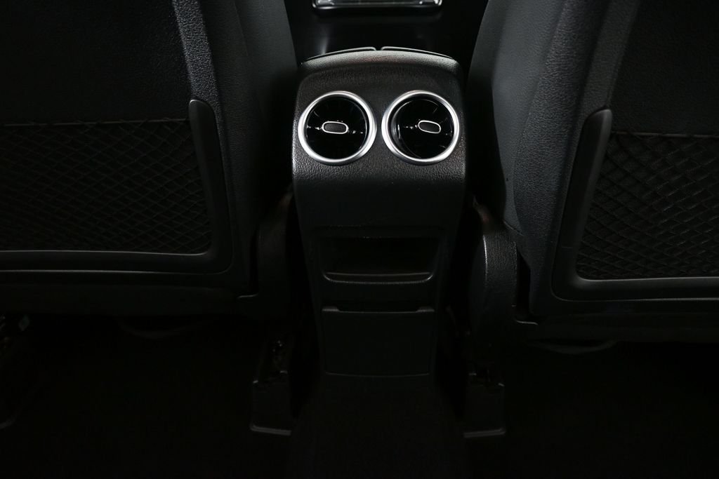 Certified Used 2022 Black Mercedes-Benz GLB 250 image 18