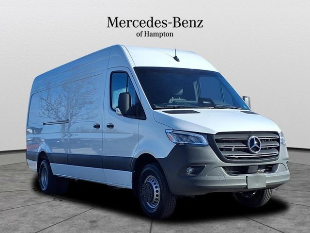 2025 Mercedes-Benz Sprinter Cargo Van 