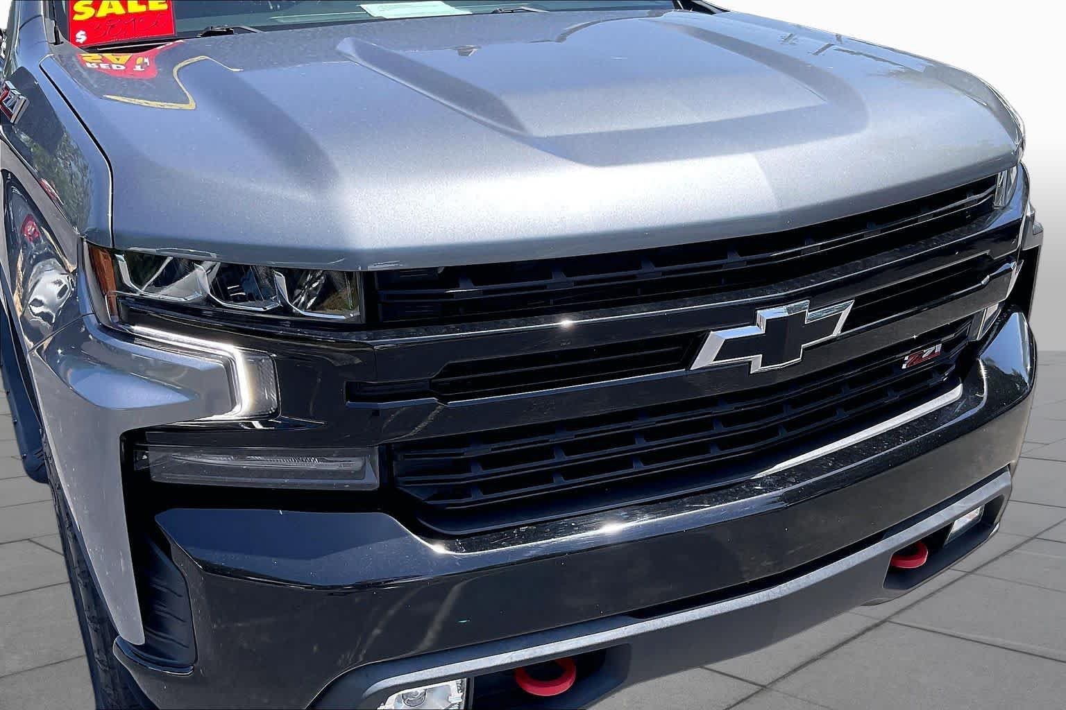 Used 2021 SATIN STEEL METALLIC Chevrolet LT Trail Boss image 29