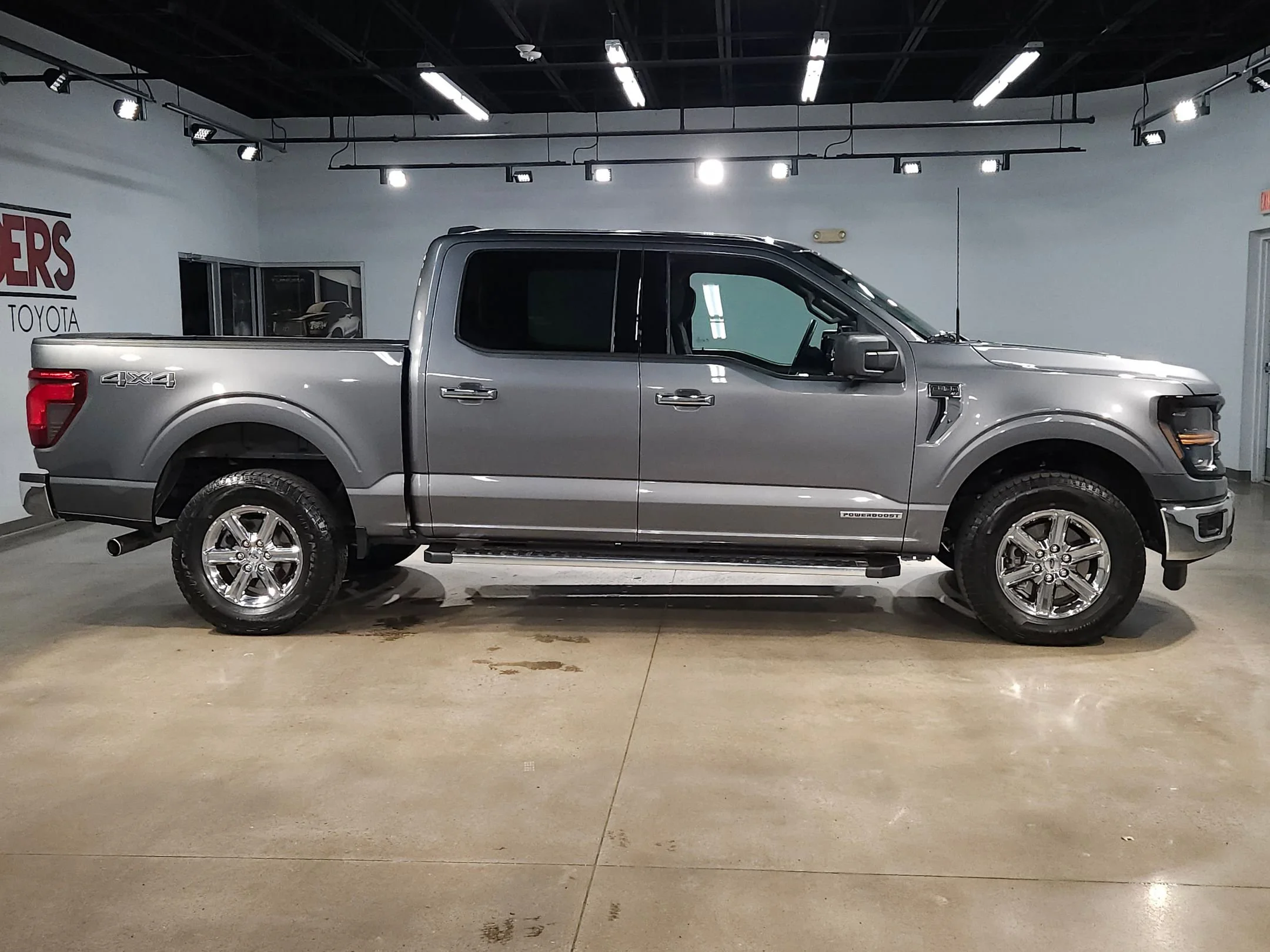 2024 Ford F-150 XLT - Photo 8
