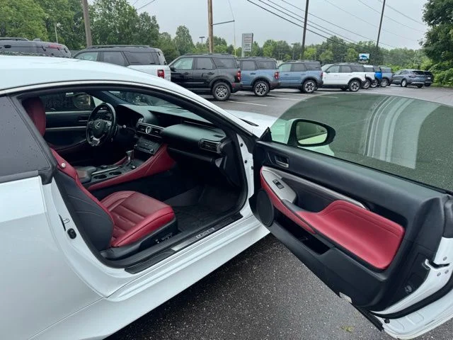 Used 2017 White Lexus 200t image 14