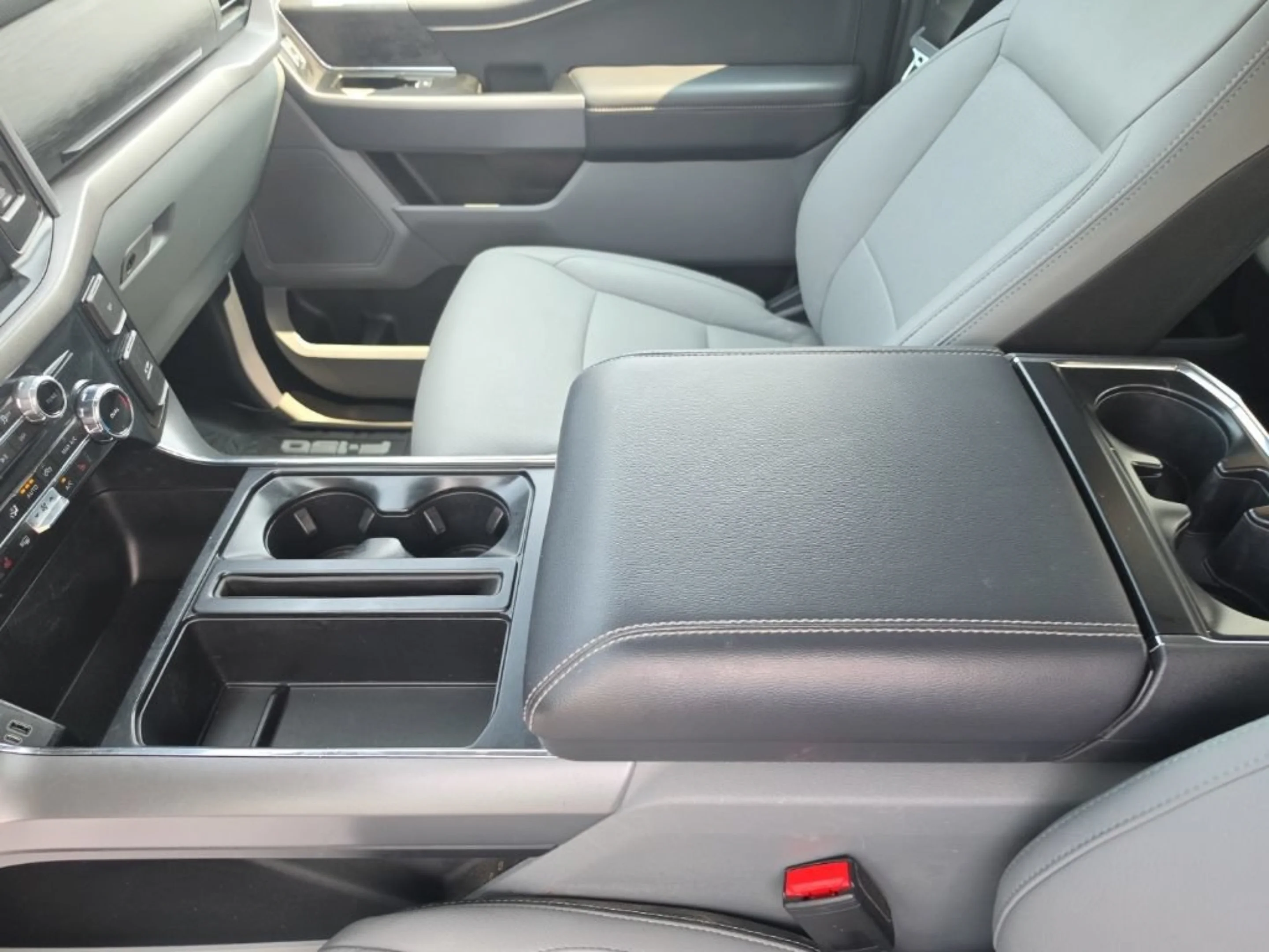 Used 2025 Gray Ford XLT image 23