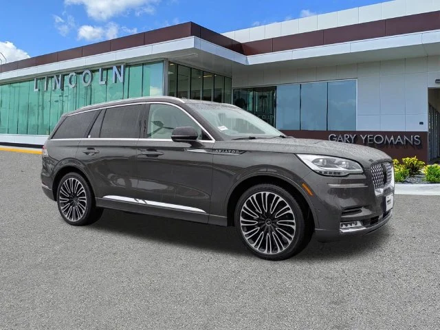 Certified Used 2023 Dark Gray Metallic Lincoln Black Label image 2