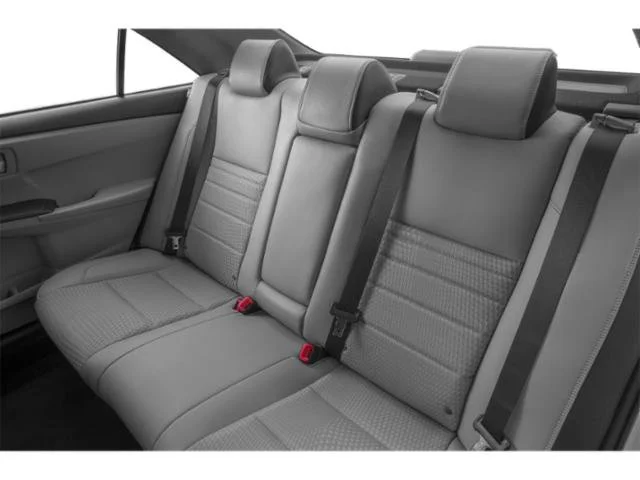 Used 2015  Toyota SE image 15
