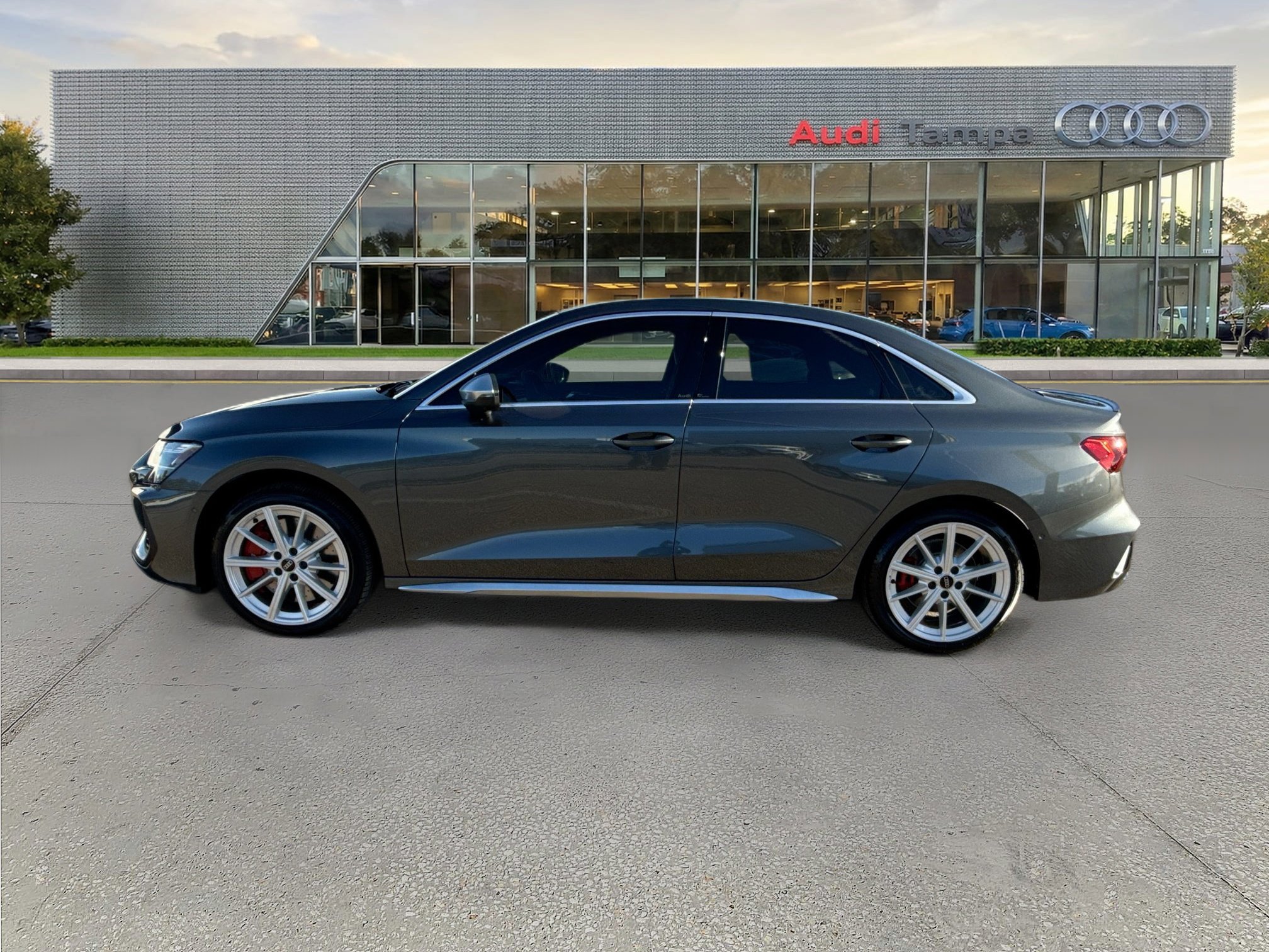 New 2026 Daytona Gray Pearl Effect Audi  image 6
