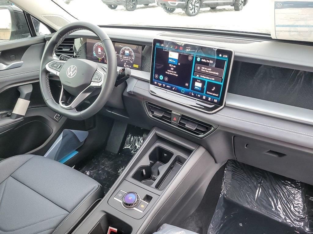 New 2026 Deep Black Pearl Volkswagen 2.0T SE image 16