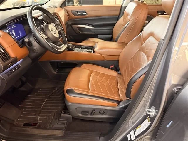 2023 Nissan Pathfinder Platinum - Photo 12