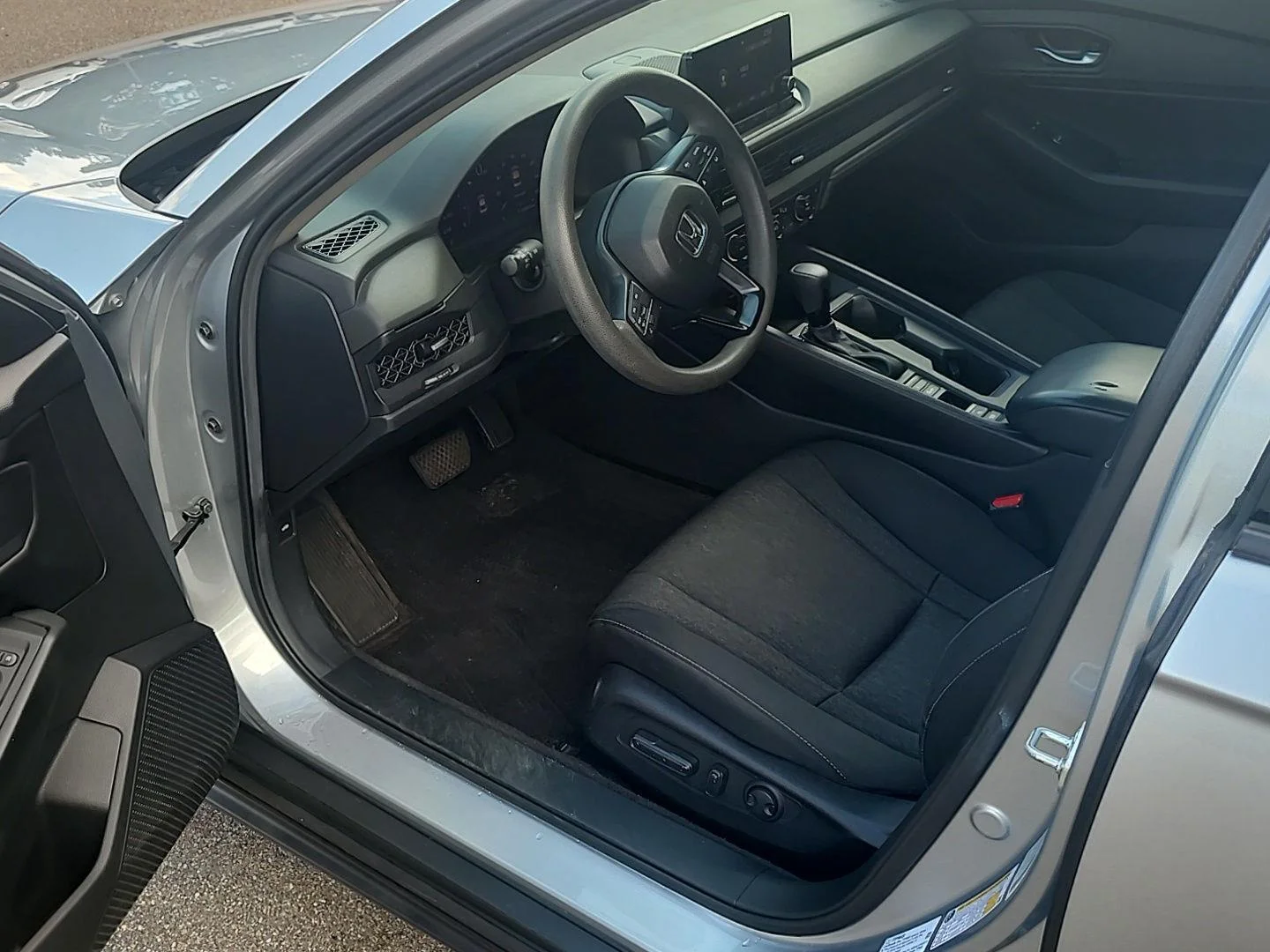 Used 2024 Solar Silver Metallic Honda EX image 3