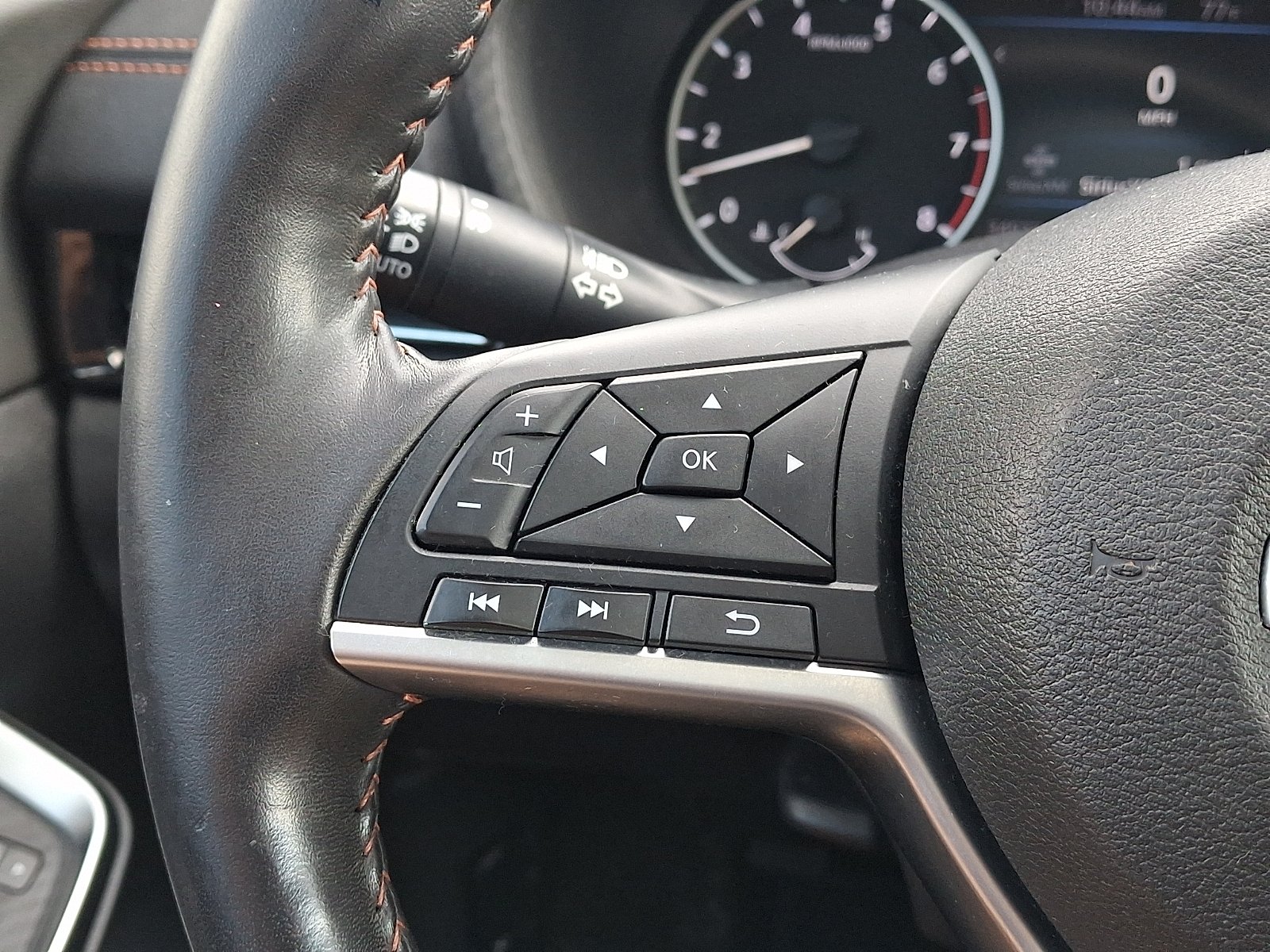 Used 2021 Gun Metallic - KAD Nissan SR Xtronic CVT image 21