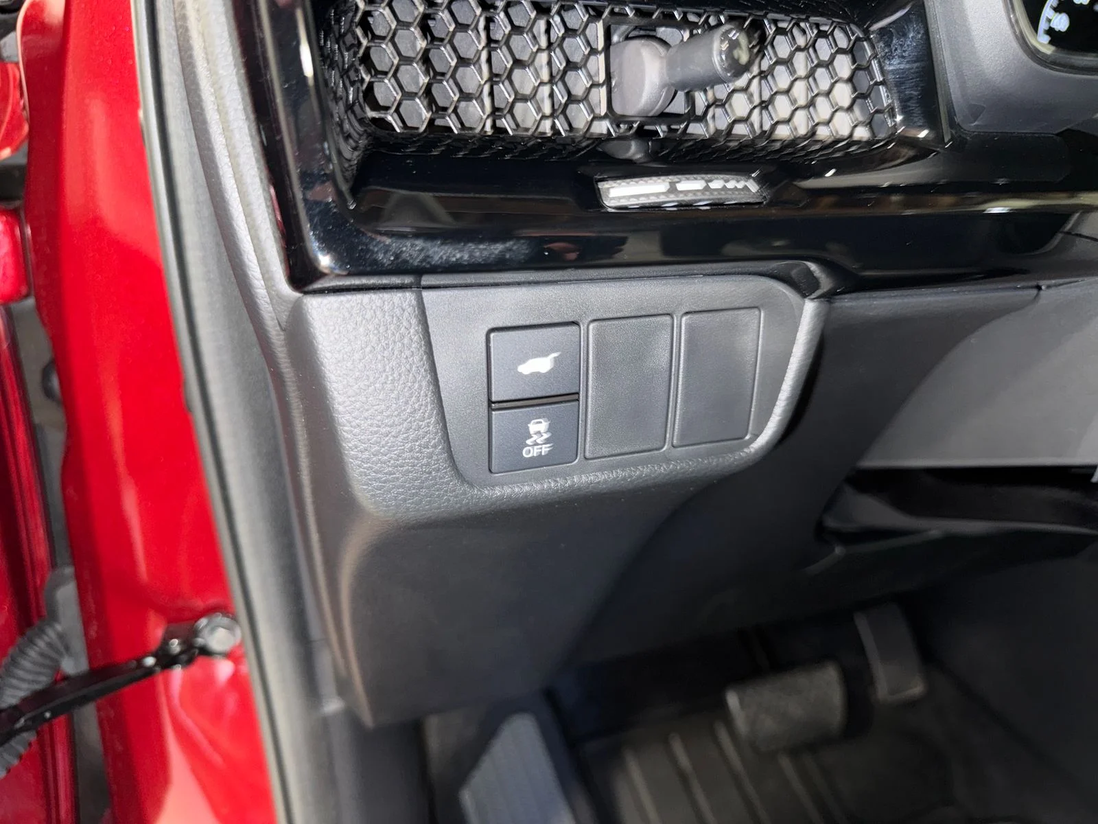 Used 2023 Radiant Red Metallic Honda EX-L image 18