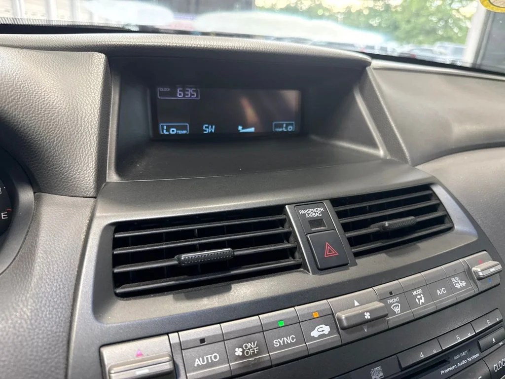 Used 2010 Gray Honda EX-L image 18