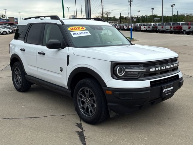 Used 2024 White Ford Big Bend image 1