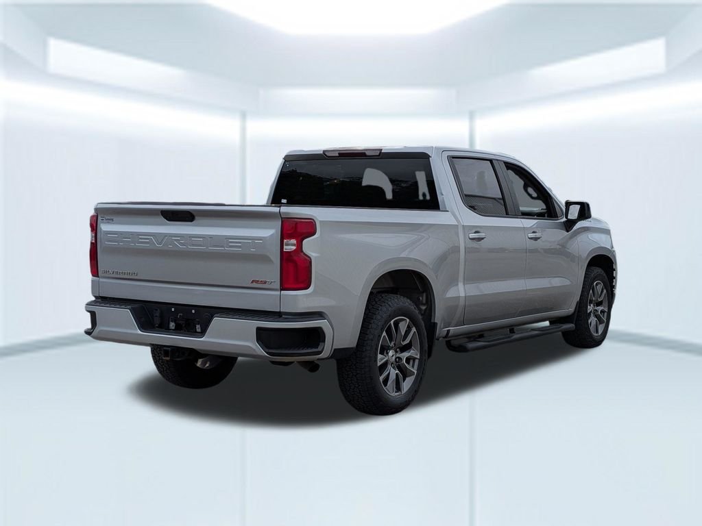 Used 2021 Silver Ice Metallic Chevrolet RST image 6