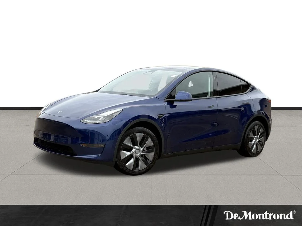 Used 2024  Tesla Long Range image 1