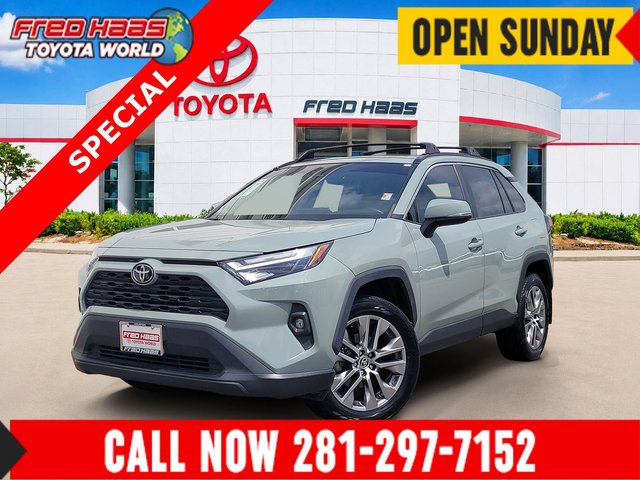 2022 Toyota RAV4 XLE Premium