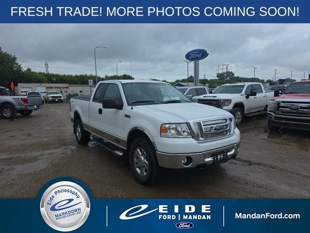 Used 2008 White Ford  image 1