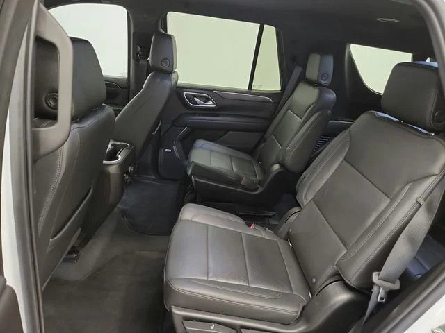 Used 2022 White Chevrolet Z71 image 34
