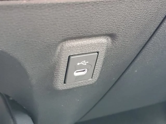 Used 2025 Wind Chill Pearl Toyota SE image 18