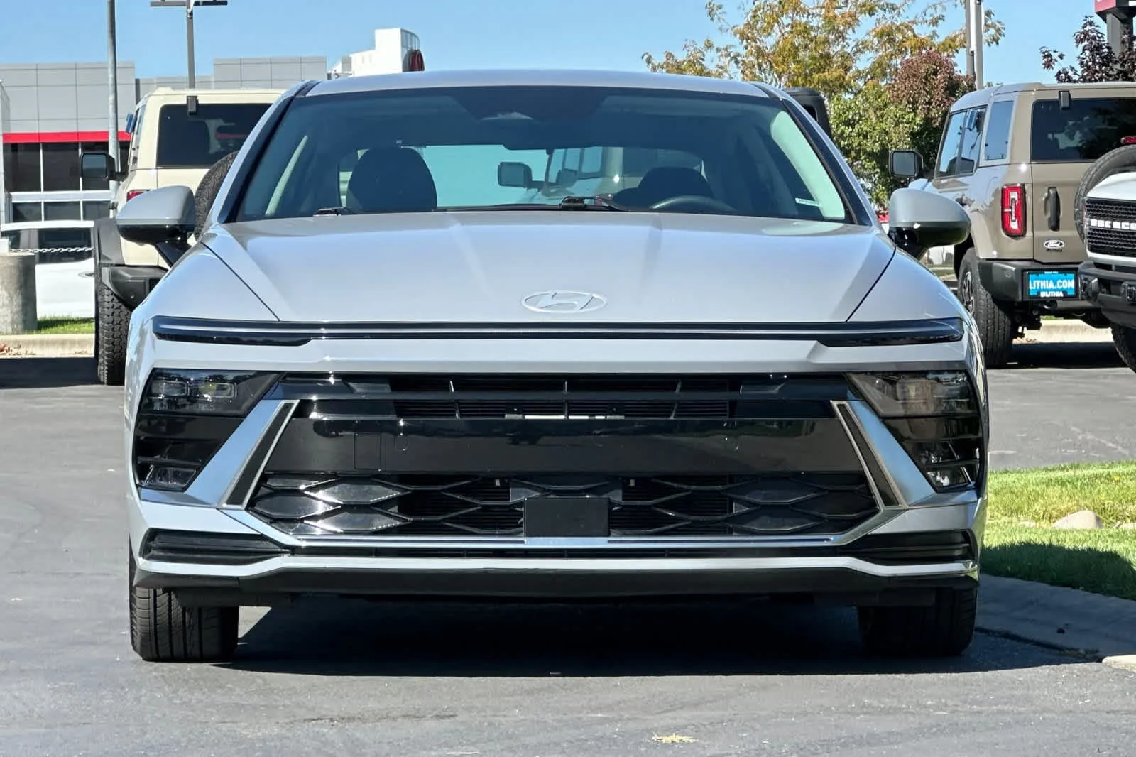Certified Used 2025 Blue Hyundai SEL image 10