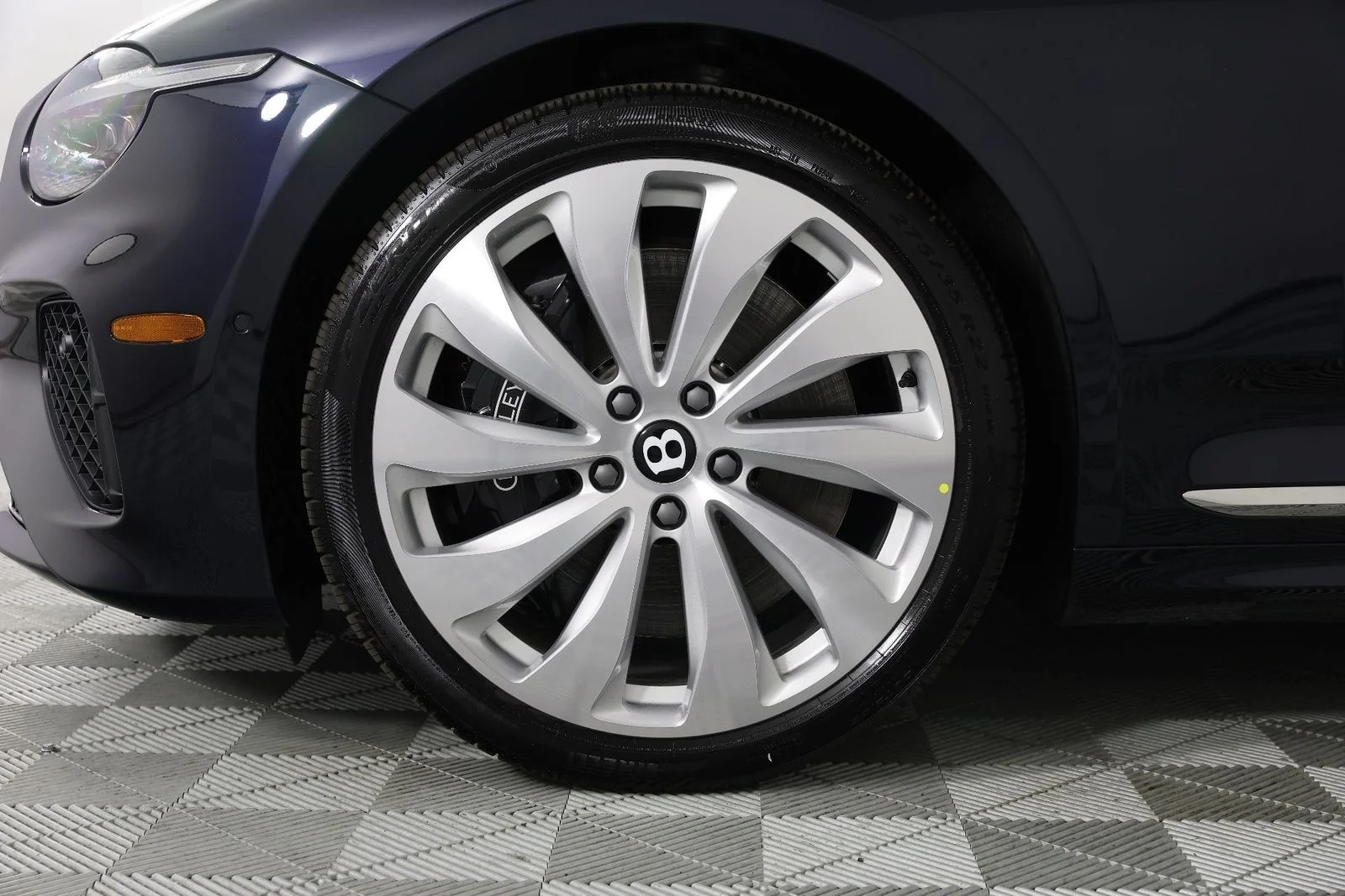2026 Bentley Continental GT Base - Photo 6