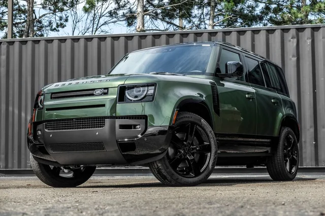 2026 Land Rover Defender 110 X-Dynamic SE