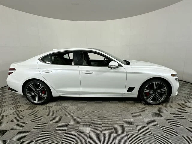 New 2025 White Genesis 3.3T Sport Advanced image 4