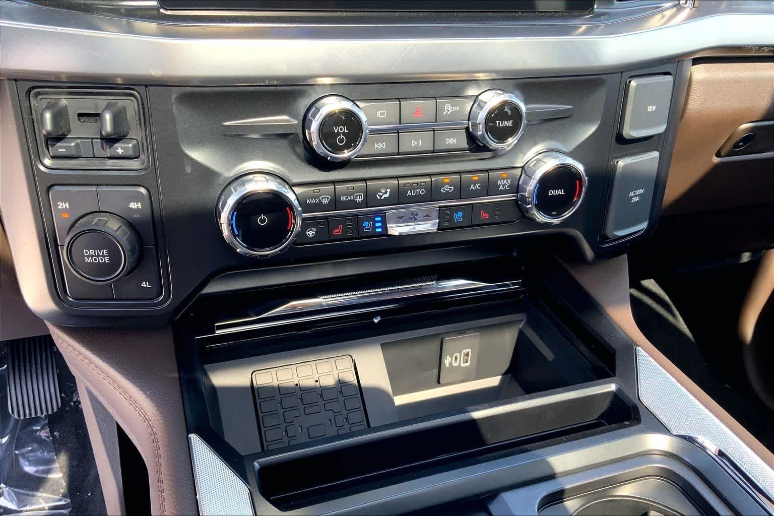 New 2026 Star White Metallic Tri-Coat Ford F-350® King Ranch® image 15