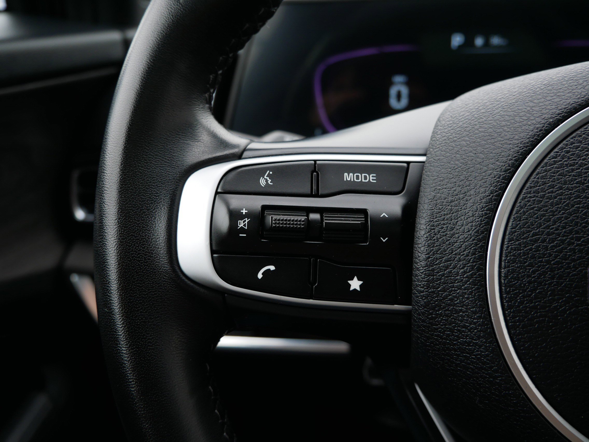 Used 2023 Gravity Gray Kia X-Line image 28