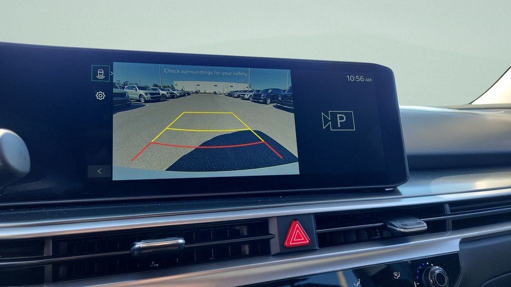 2026 Kia Sorento LX - Photo 17