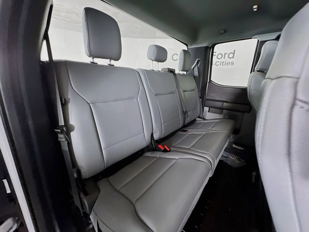 New 2026 Oxford White Ford XL image 14