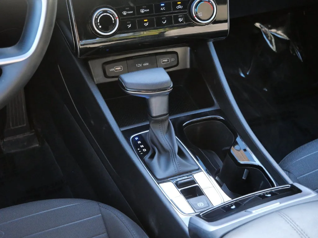 Certified Used 2022 Black Hyundai SEL image 19