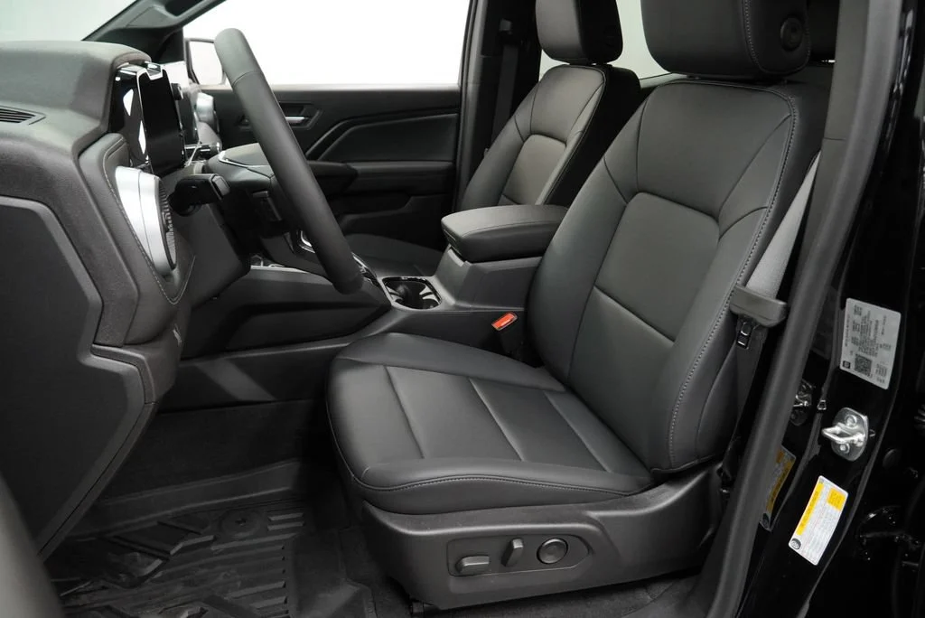 New 2026 Black Chevrolet LT image 7