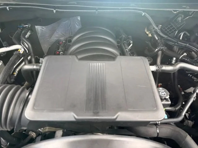 Used 2025 Black Chevrolet LT image 17
