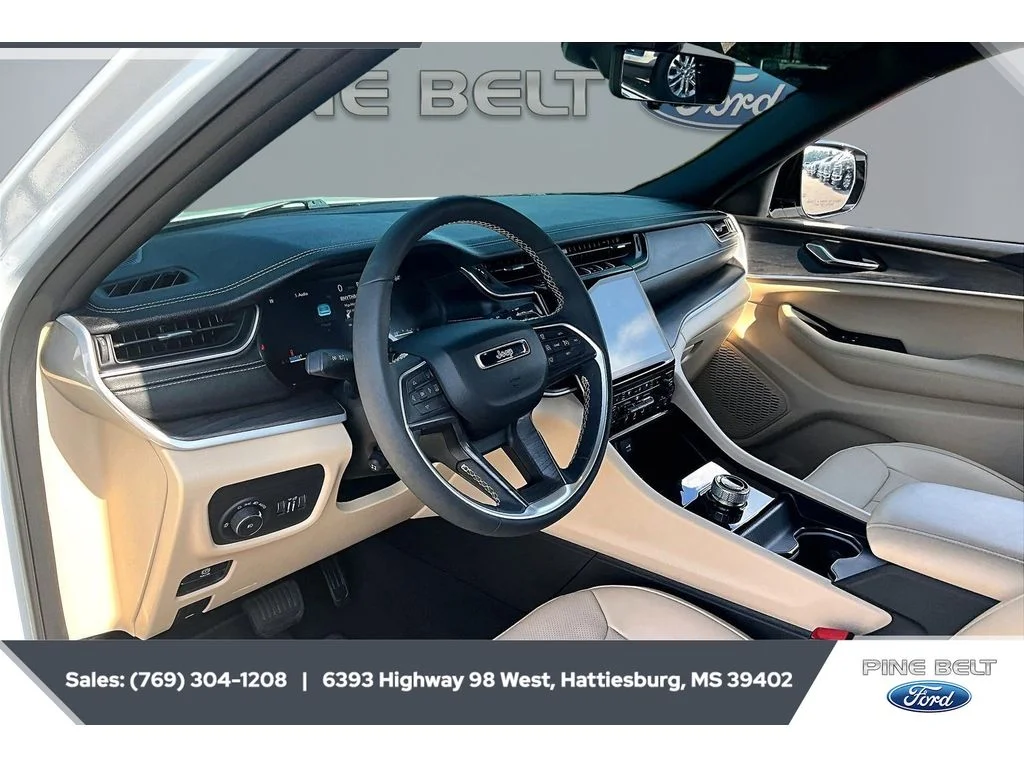 Used 2025 Bright White Clearcoat Jeep Limited image 12