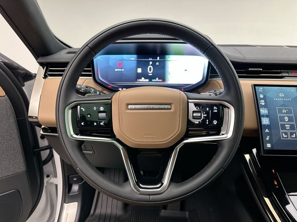 New 2026 Ostuni Pearl White Land Rover SE image 14