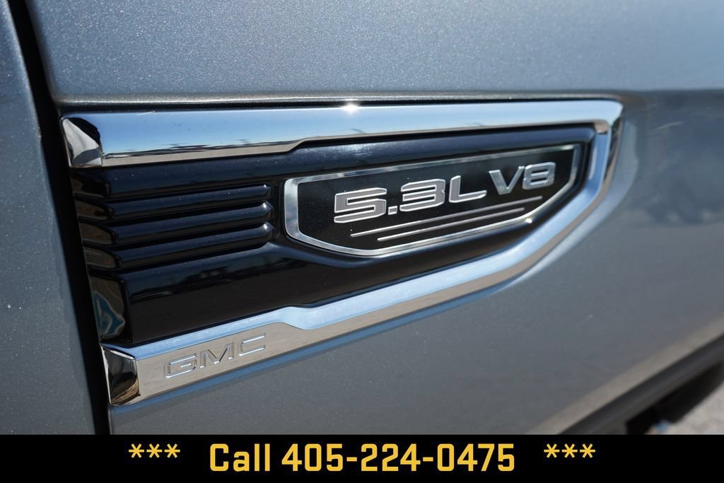 Used 2025 Sterling Metallic GMC SLT image 9