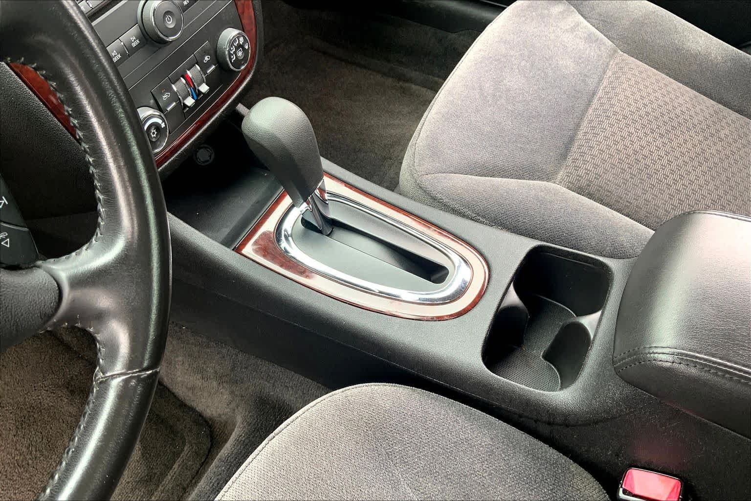 Used 2010 Silver Ice Metallic Chevrolet LT image 16