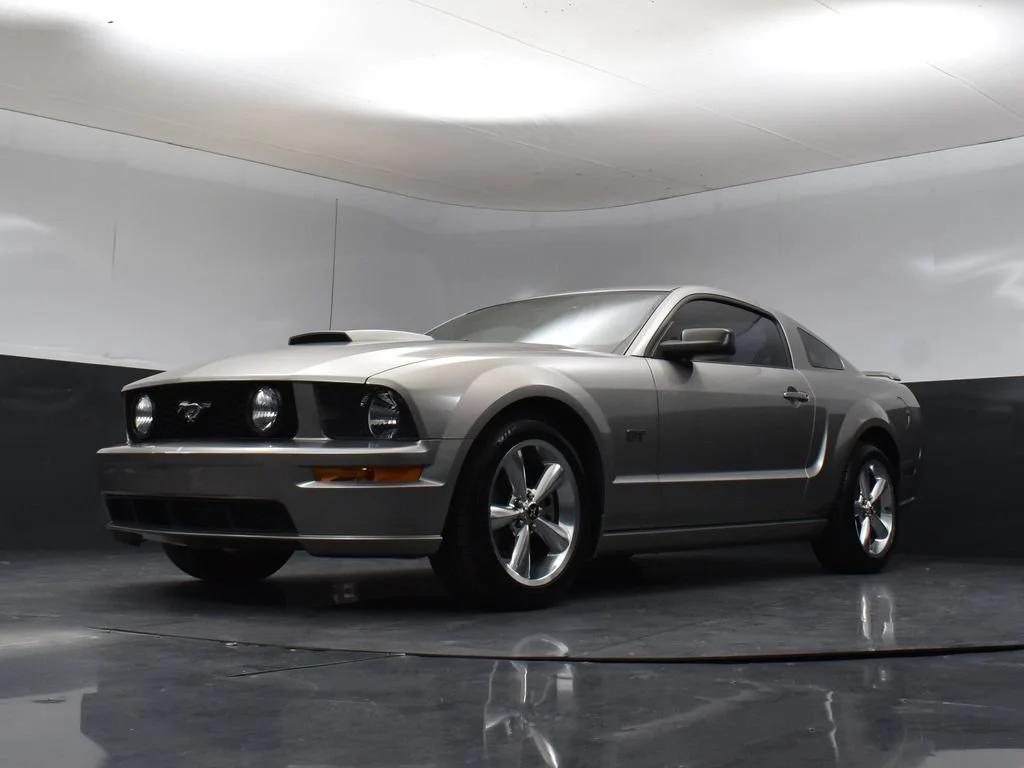 Used 2008 Gray Ford GT Deluxe image 32