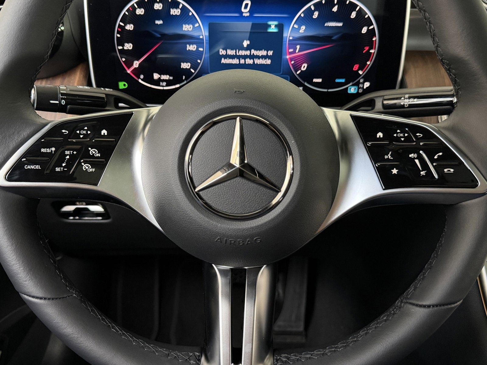 New 2026 Black Mercedes-Benz GLC 300 image 37