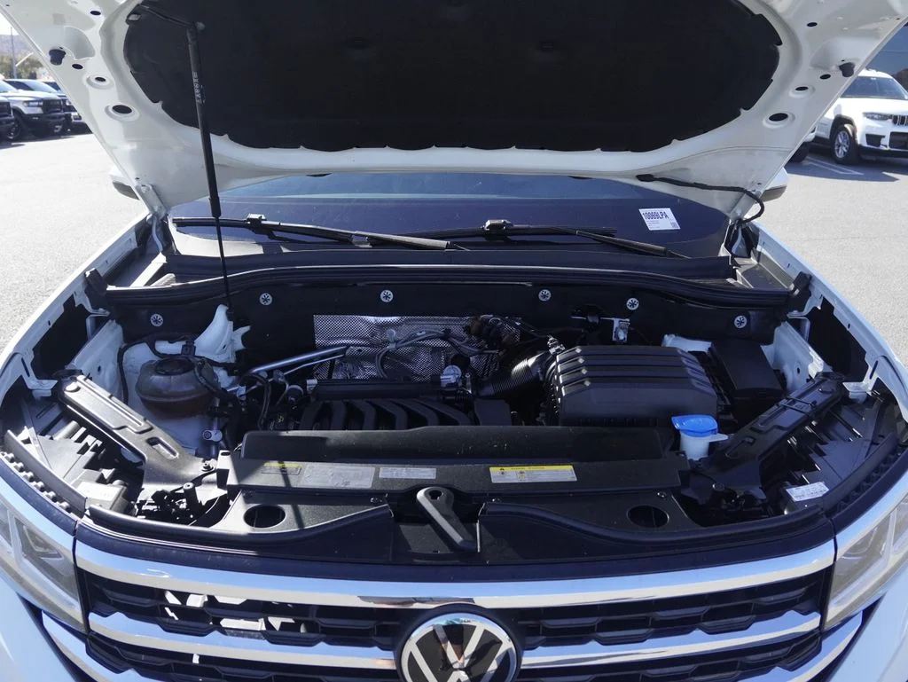 Used 2023 White Volkswagen SEL image 35