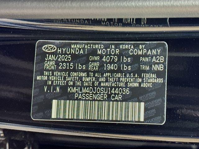 New 2025 Black Hyundai SEL Sport image 45