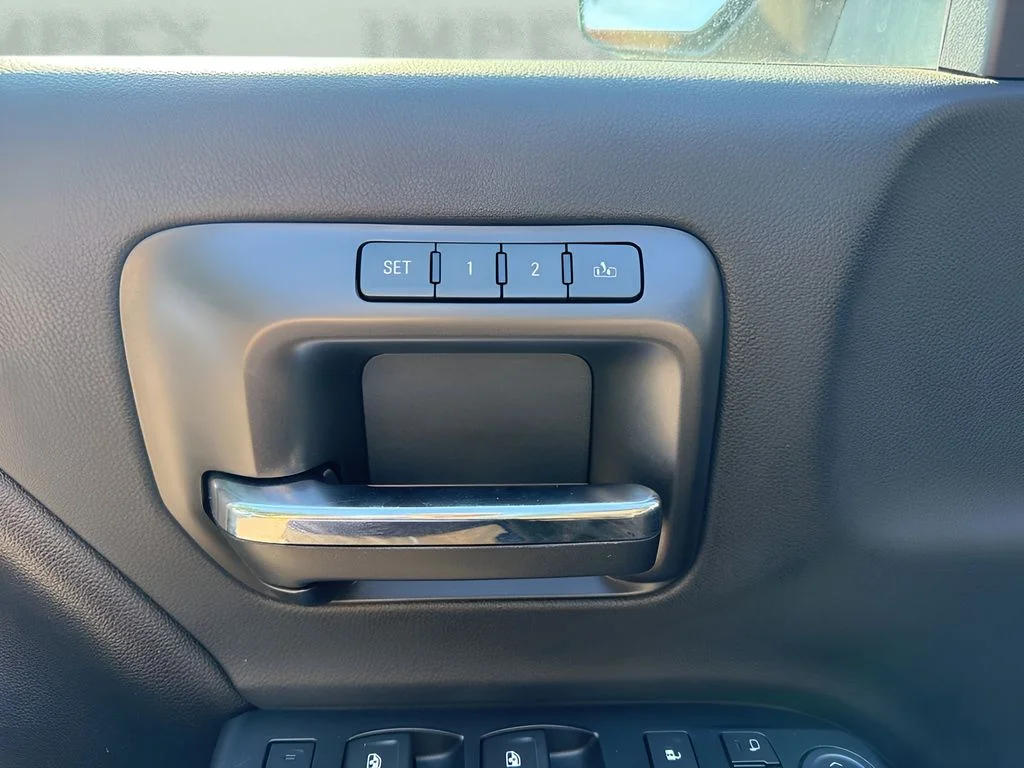 Used 2017 Blue GMC SLT image 12