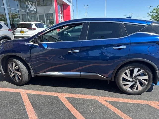 Used 2021 Blue Nissan SL image 6
