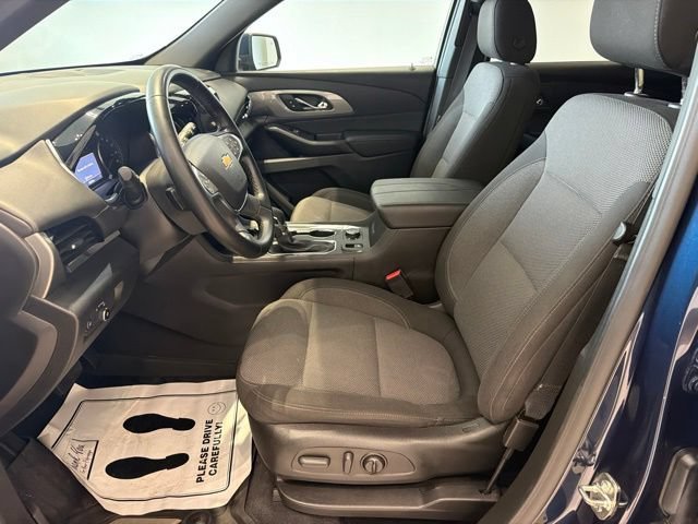 Used 2023 Northsky Blue Metallic Chevrolet LT Cloth image 17