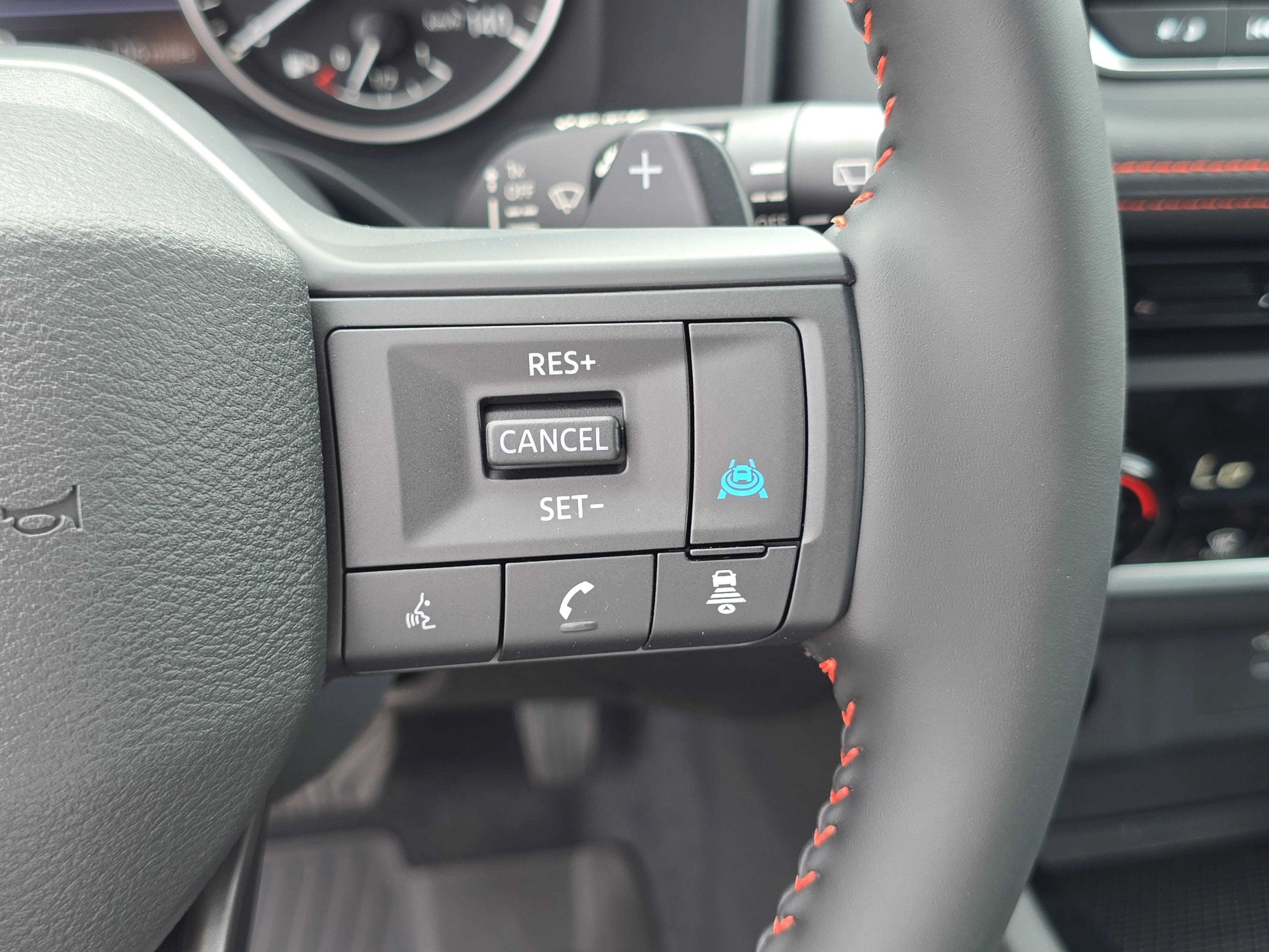 New 2026 Boulder Gray Pearl Nissan Rock Creek® image 31