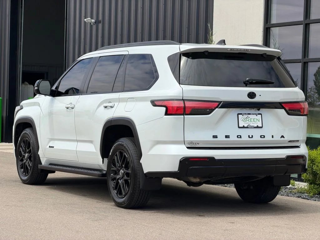 Used 2025 White Toyota Limited image 3