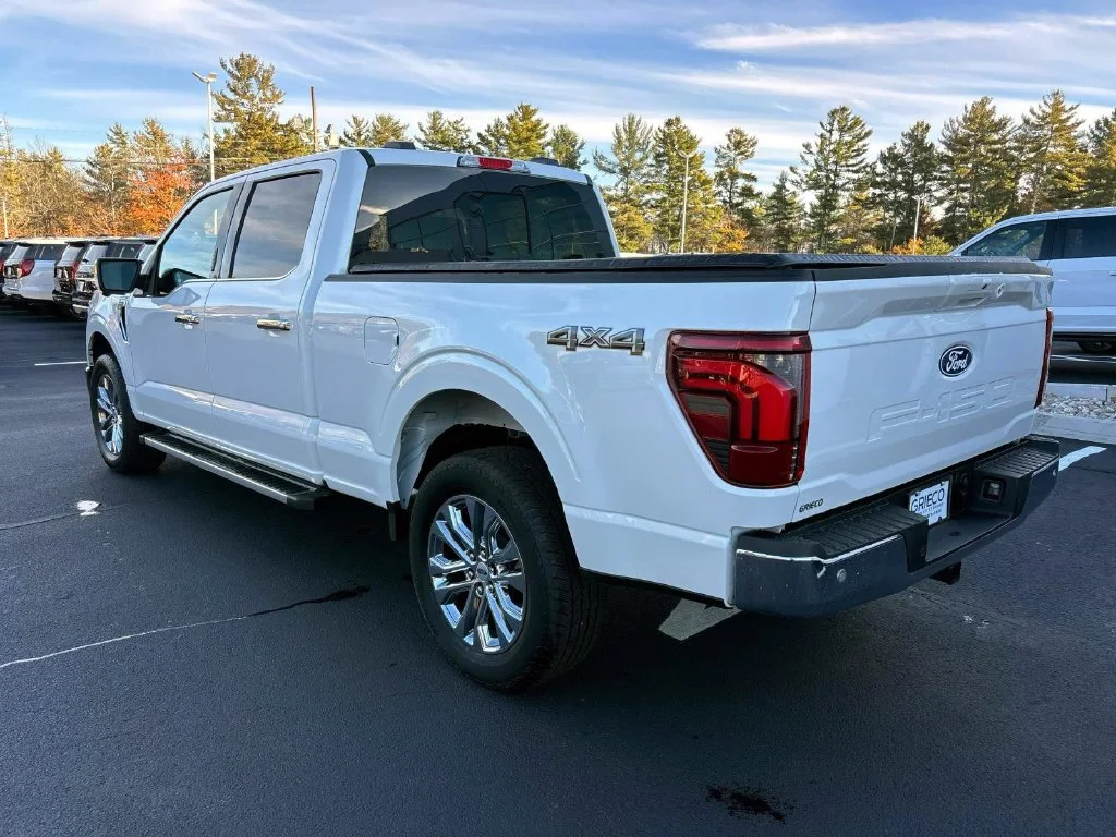 Used 2026 White Metallic Ford Lariat image 5